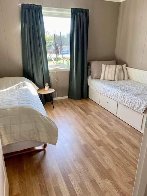 Leilighet Sentralt Pa Senja Silsand Bagian luar foto